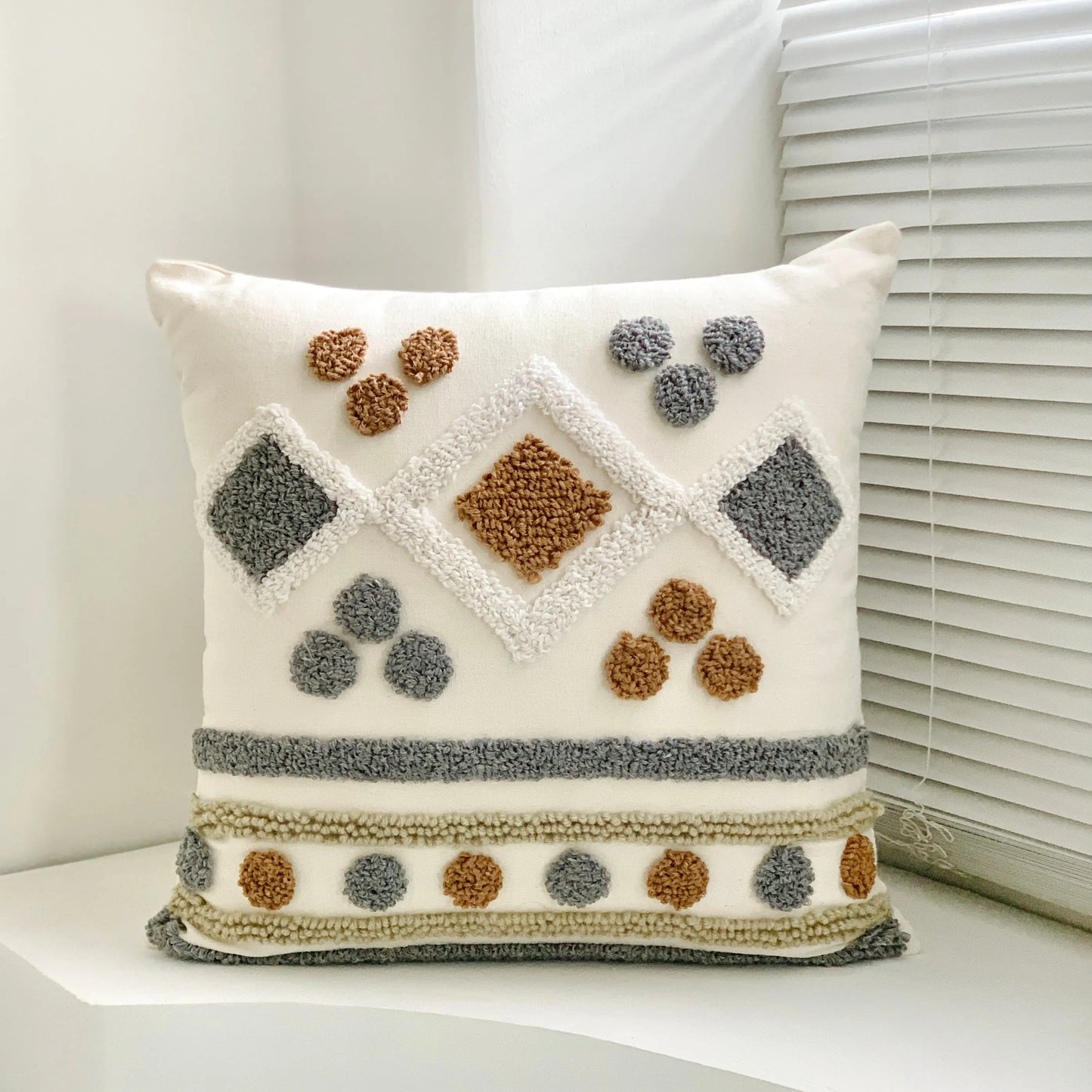 Nordic Geometric Tufted Cushion Covers 'n' Cuddles